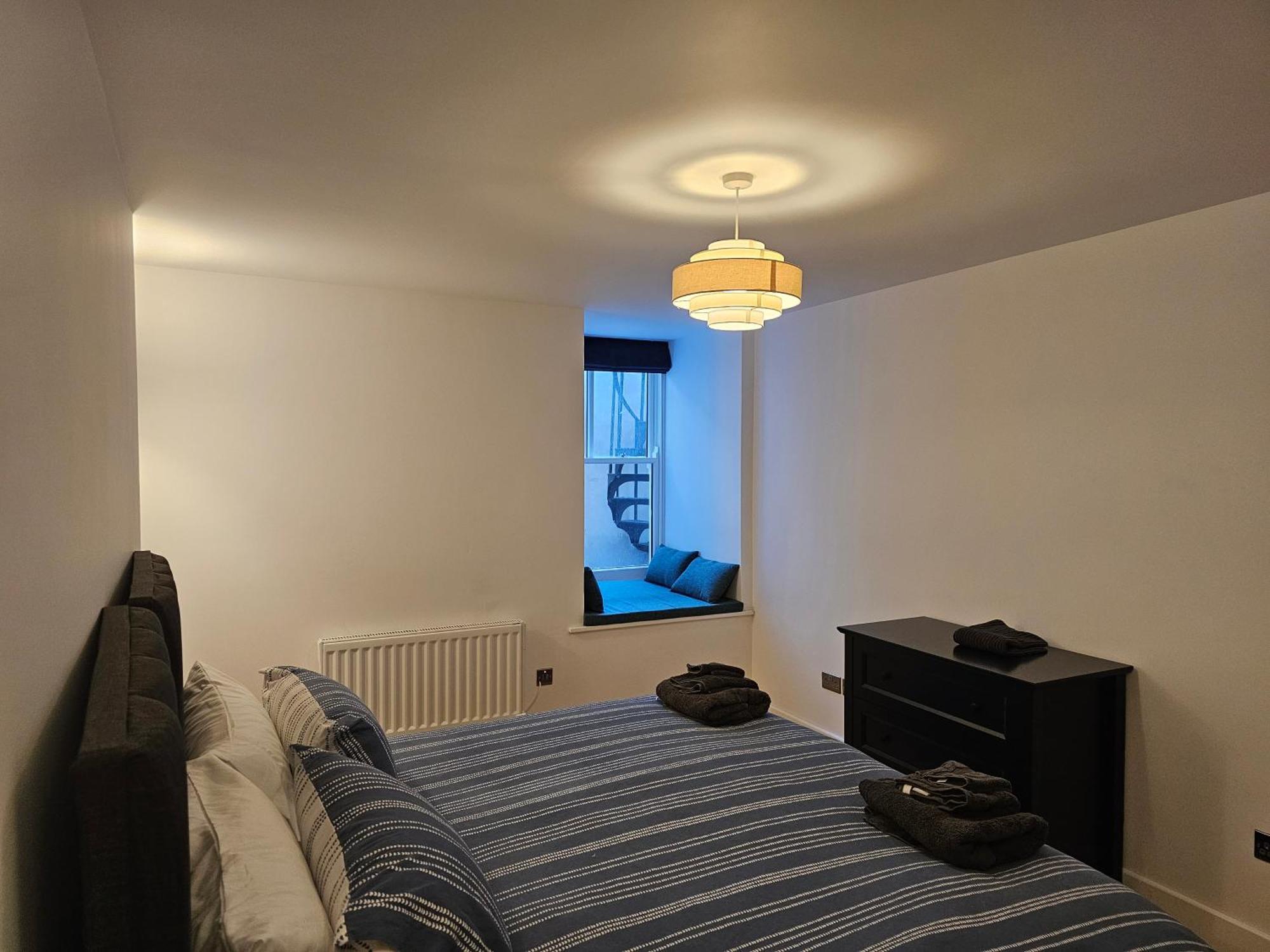 Spacious Modern 2-Bed Parking & Wi-Fi & 65"Oled Bristol Exterior foto