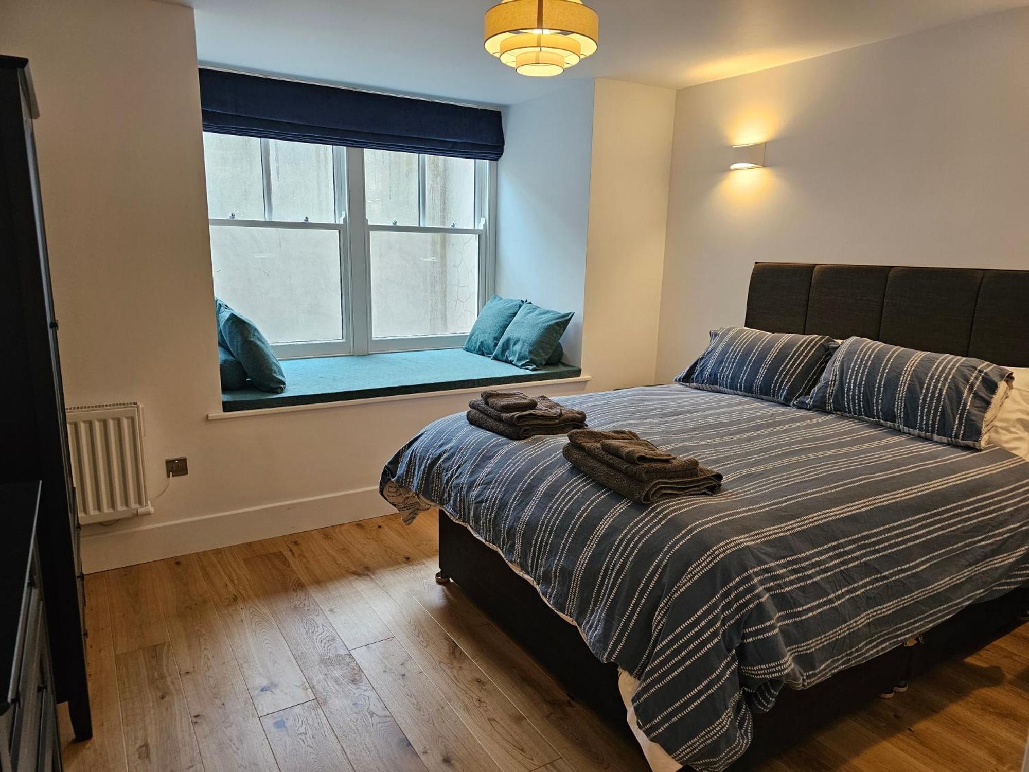 Spacious Modern 2-Bed Parking & Wi-Fi & 65"Oled Bristol Exterior foto